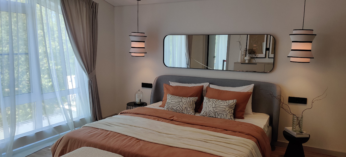 Современный дизайн интерьера – это не просто стиль, это образ жизни. Если вы хотите обновить свой дом и придать ему свежий, актуальный вид, вот несколько идей, которые помогут вам в этом.