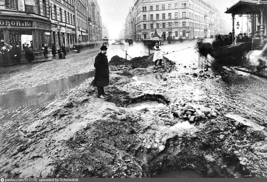 Угол Глазовой и Боровой. Источник: https://pastvu.com/p/911170