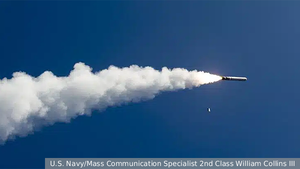     Фото: U.S. Navy/Mass Communication Specialist 2nd Class William Collins III   
 Текст: Алёна Задорожная