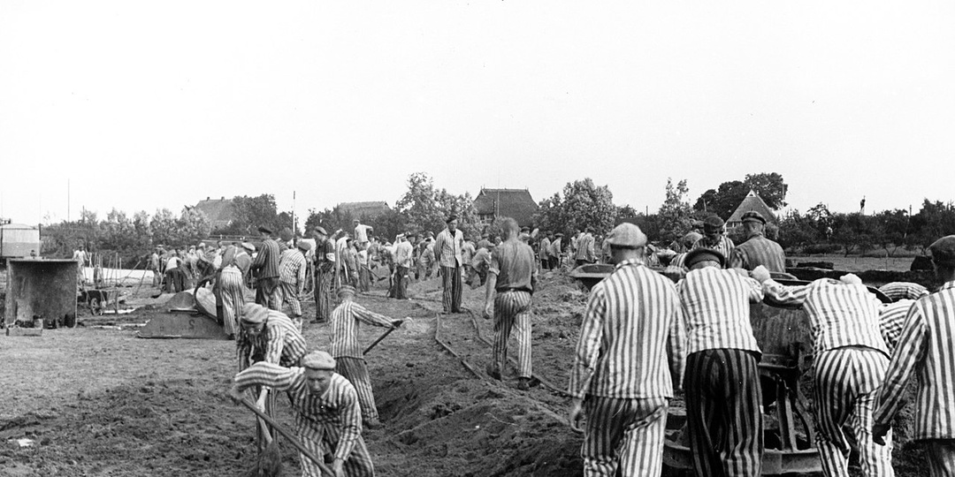 Как пленный врач обманывал охрану лагеря и спасал десятки узников шталага