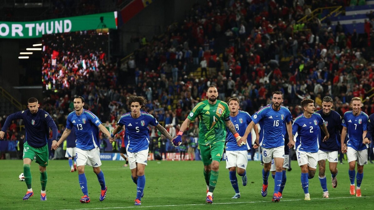 УЕФА и ФИФА могут лишить Италию права проведения чемпионата Европы в 2032 году, а итальянские клубы – участия в еврокубках и клубном чемпионате мира.