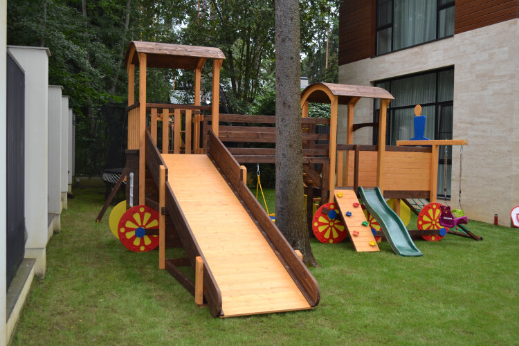 Изображение носит ознакомительный характер.
Источник: https://markvel.ru/ploshchadki-ulichnye/cruiser-4/