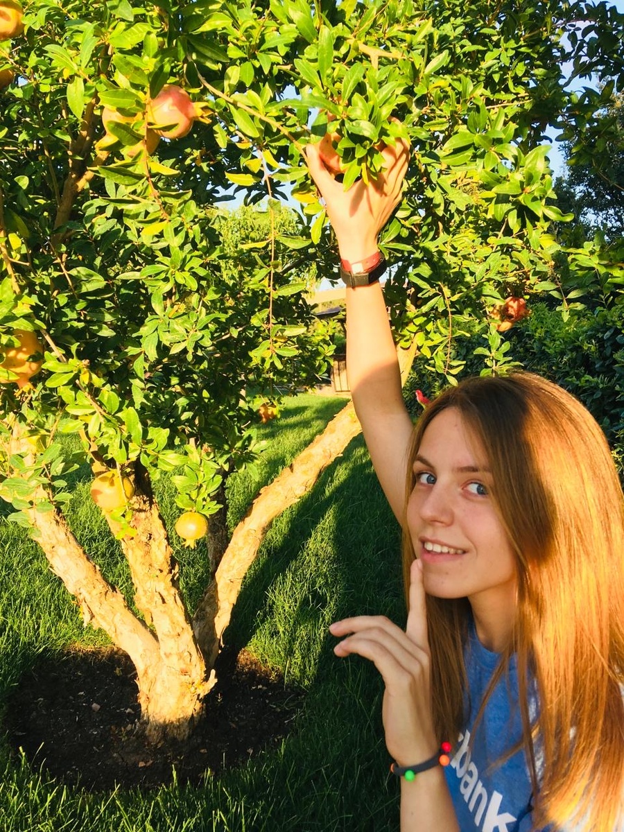 Фото автора. Внучка автора