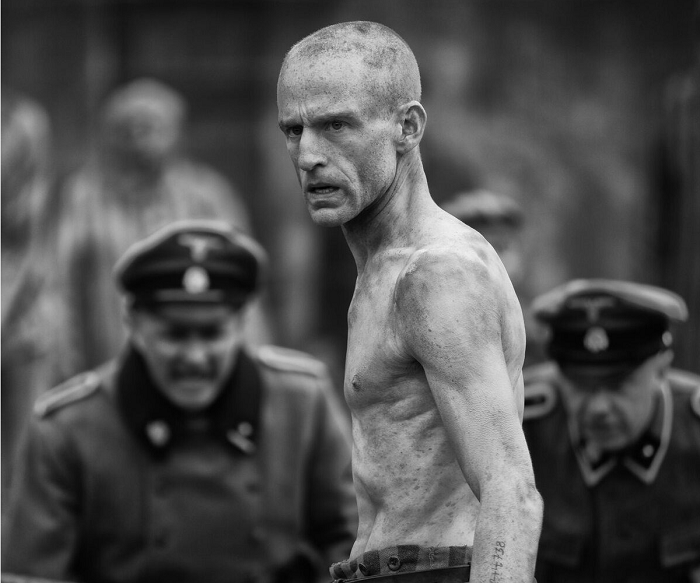 Узник концлагеря на ринге. Кадр из художественного фильма