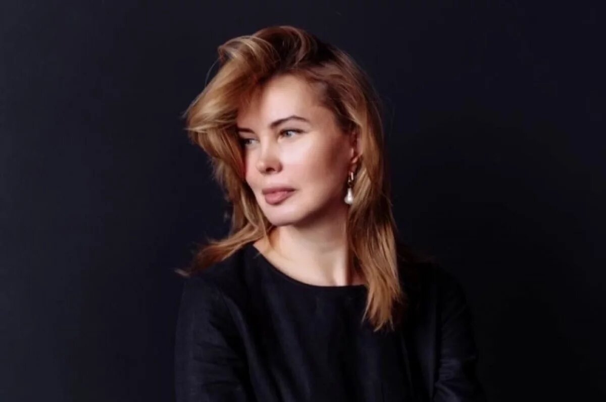    По признанию самой Елены, модельный бизнес возник в её жизни недавно и почти случайно.