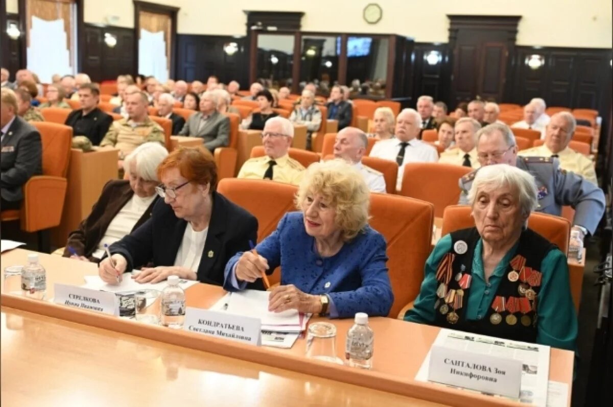    Дмитрий Демешин встретился с ветеранскими организациями Хабаровского края