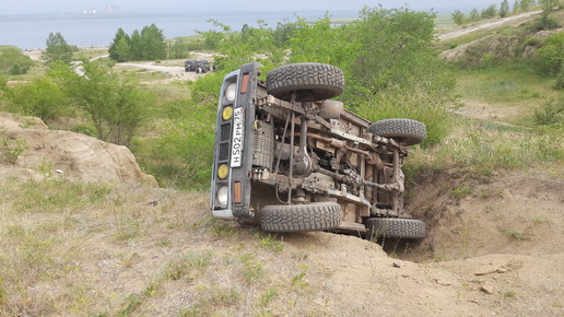 Докатались... Перевернули Suzuki Jimny. УАЗ Патриот, Mitsubishi Delica. OffRoad в карьере