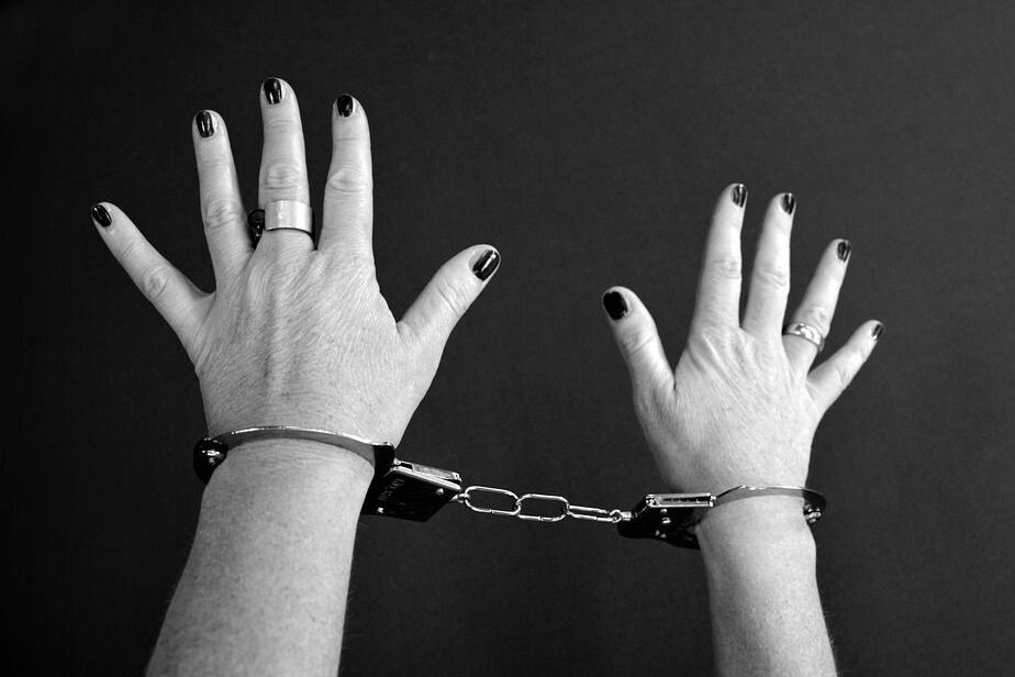    В наручниках (сс) KlausHausmann