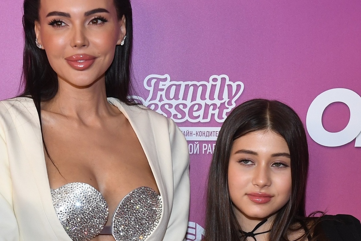 Оксана Самойлова рассказала, что ее дочь Ариела захотела попробовать поработать по-настоящему. Фото: globallookpress.com