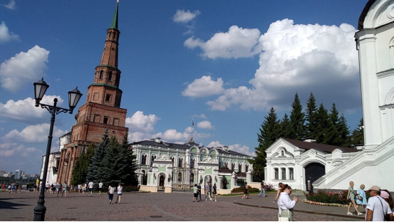 Наклон видно с определенного места только