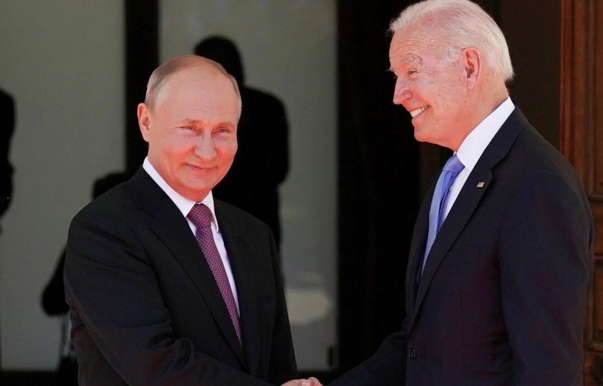    Байден сделал Путина президентом Украины. НАТО развязало руки ВСУ. За россиянами следят: главное к утру