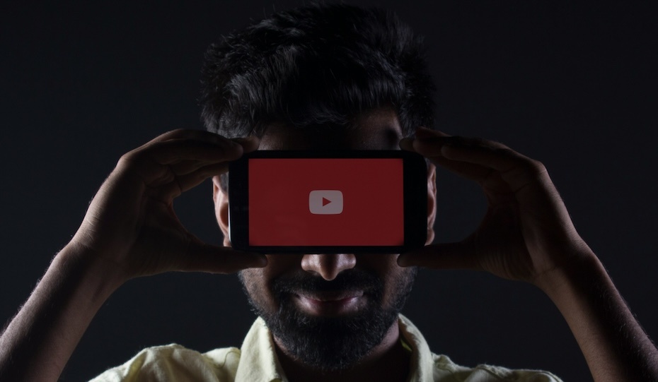    YT