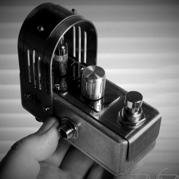 SviSound TubeZoid-B Mini Guitar Tube Booster, based on photo from dmtrpedals.ru
