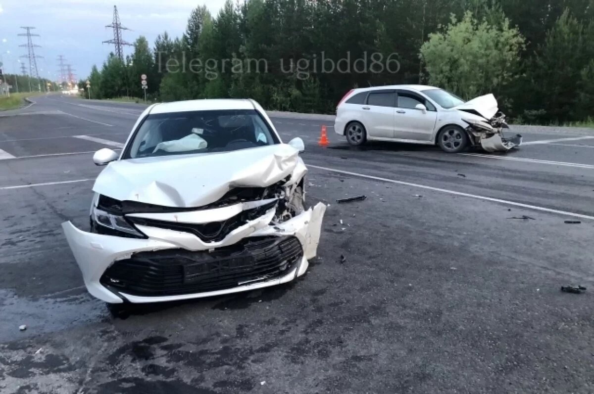    Пострадали при столкновении оба водителя и 35-летний пассажир Toyota.
