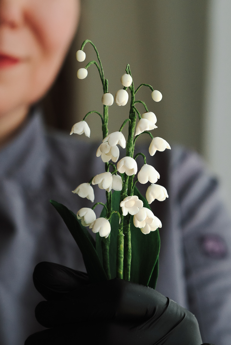 Ландыши из мастики. Фото автора 