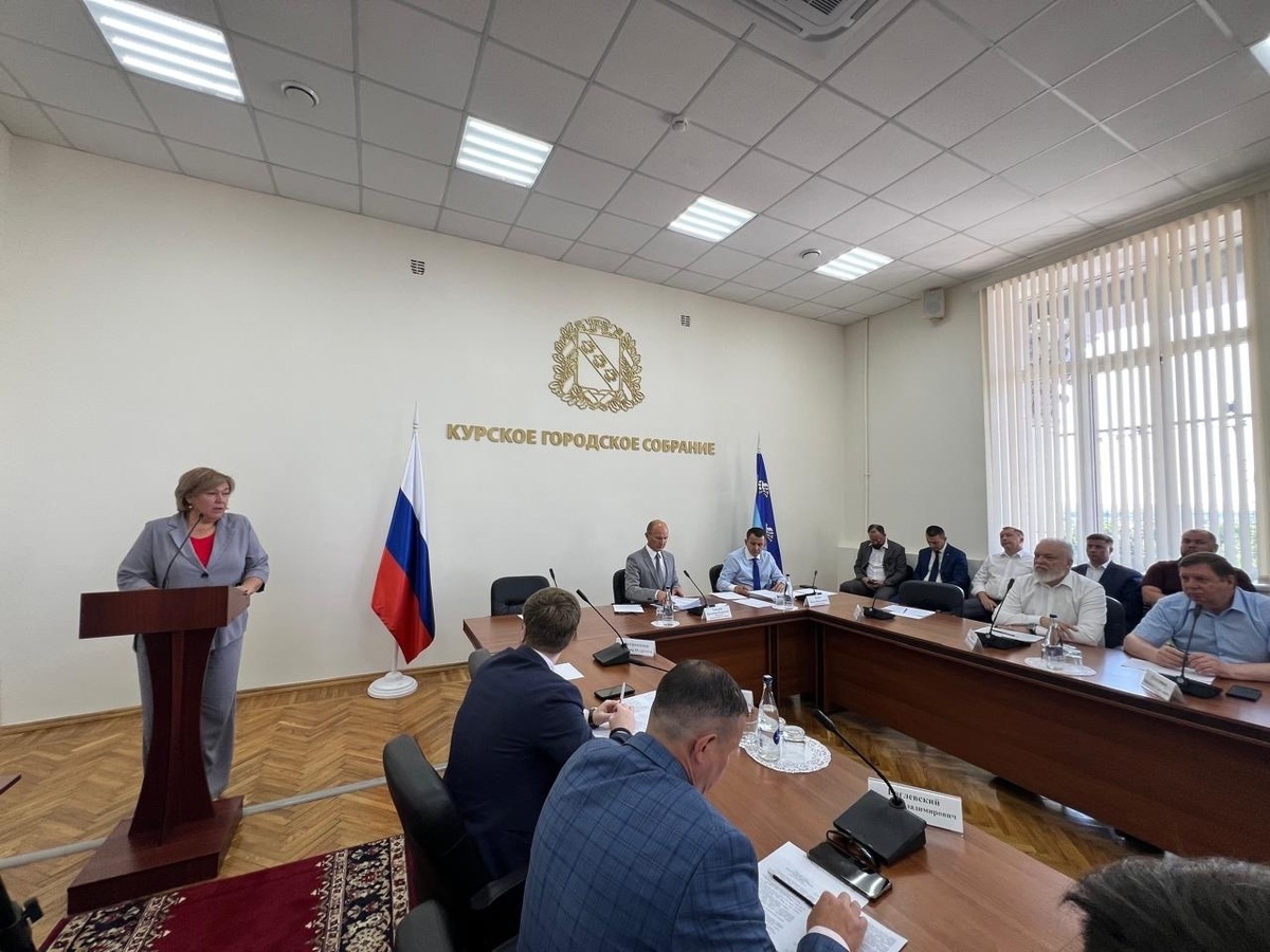    Михаил Воробьев и Василий Ерофеев стали Почетными гражданами Курска