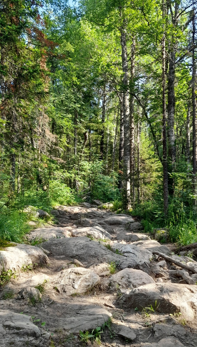 Утро, дорога на Гремучий ключ 