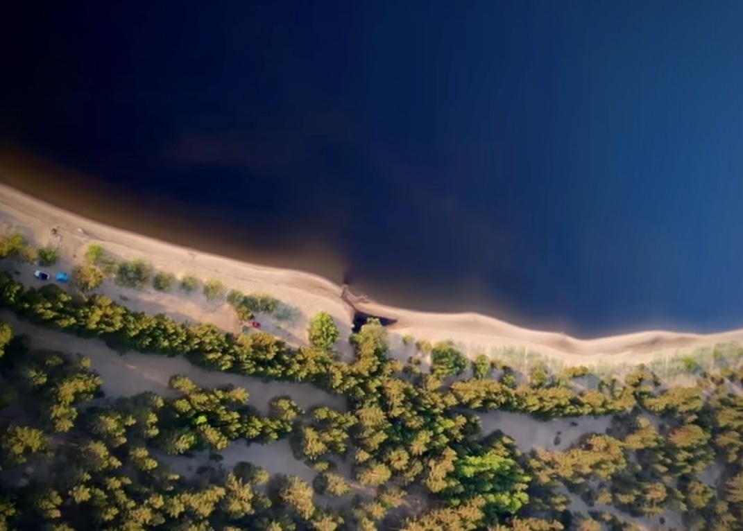 Так выглядел пляж в видео (авторы видео mary.biket, marussia_piter)