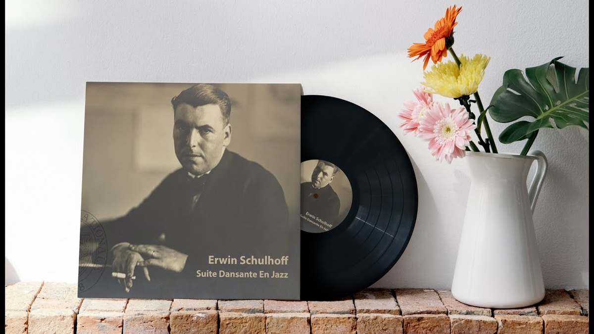 Собственно сам композитор. Источник: Яндекс картинки