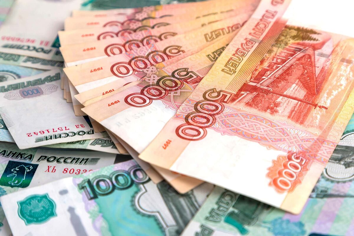 Мечтаете о пассивном доходе,  не выходя из дома?  Интернет  открывает  широкие  возможности  для  заработка,  даже  без  специальных  навыков  и  знаний.  В  этой  статье  мы  рассмотрим  7  популярных  способов,  как  заработать  в  интернете  без  вложений  и  с  минимальными  инвестициями.