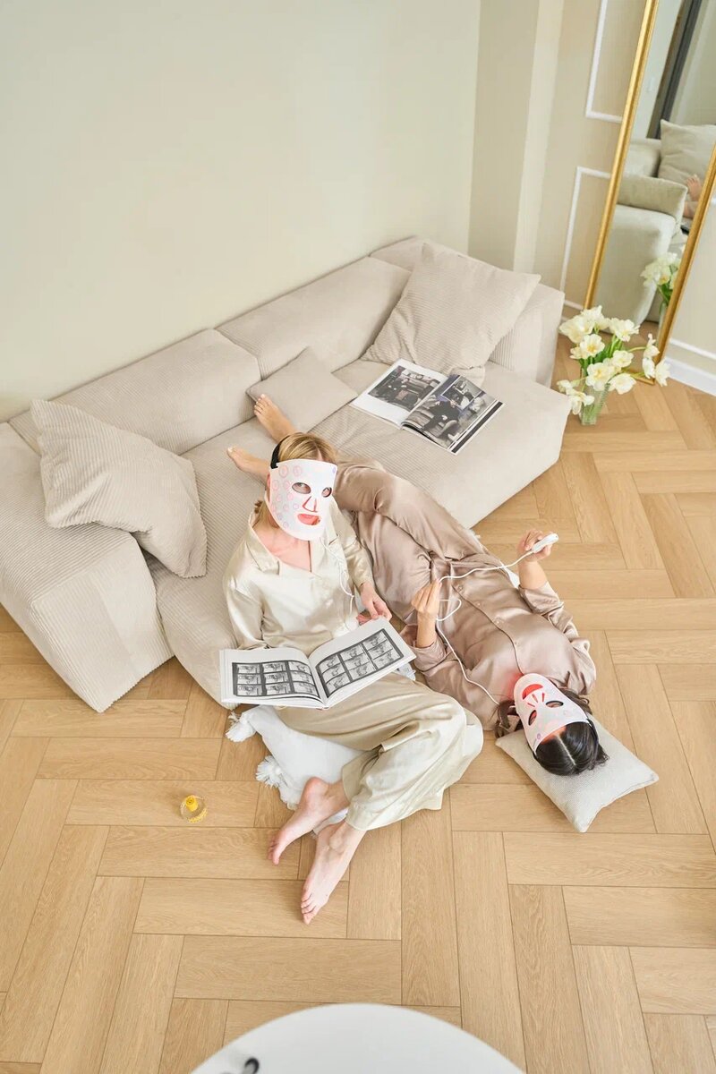 Светодиодная силиконовая маска для лица Yamaguchi LED Light Therapy Mask 