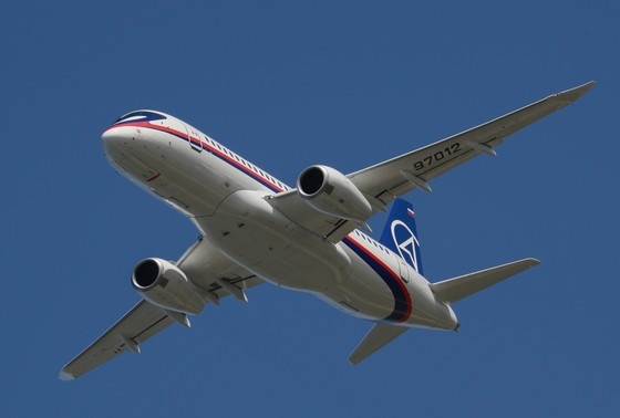    Sukhoi Superjet 100