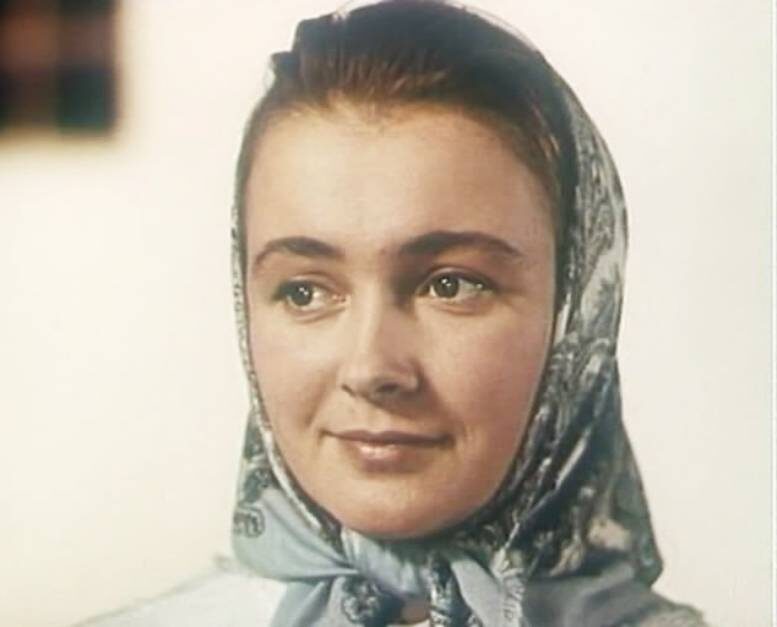    Любовь Стриженова в фильме «Стежки-дорожки»Кадр из видео