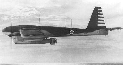 TDR-1 в полете (фото: Wikimedia Commons)