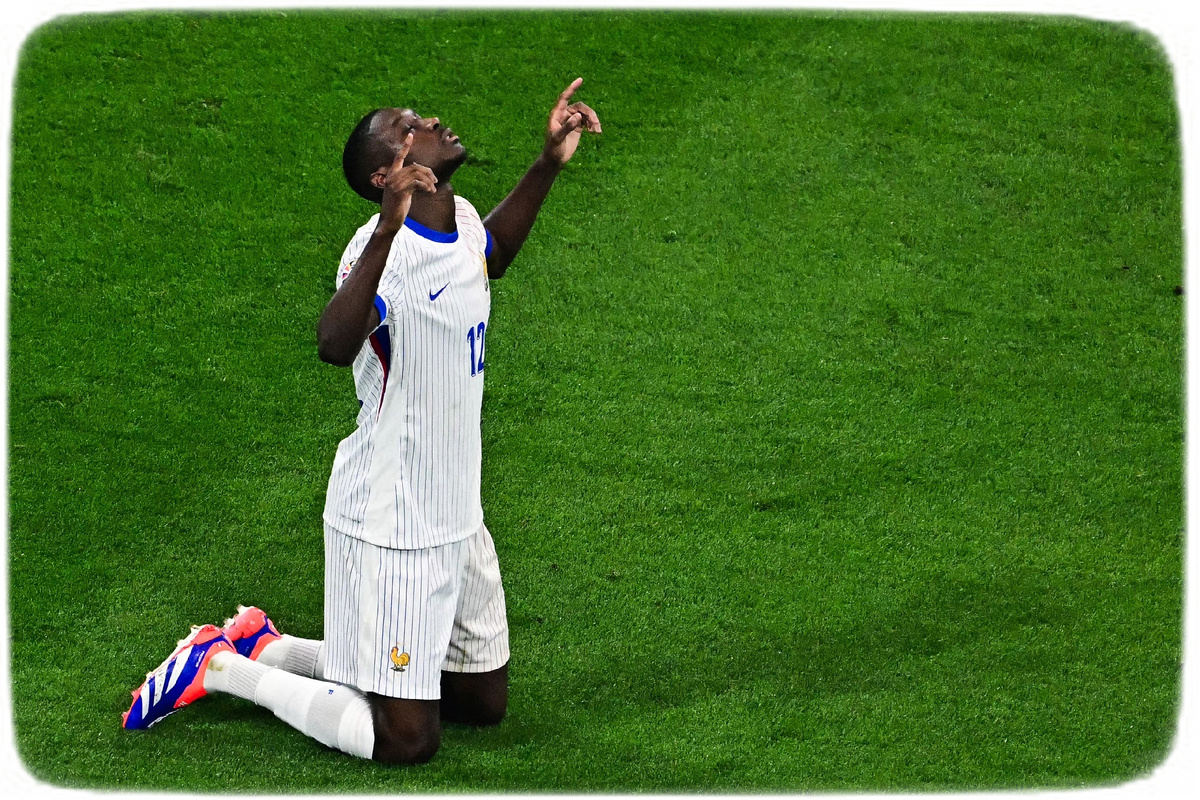 Франция в этот раз сразу стала играть и на 9 минуте Рандаль Коло-Муани открыл счёт после паса Мбаппе. Но Испания сразу отреагировала на это и уже на 21 минуте Ламин Ямаль сравнял счёт.-2