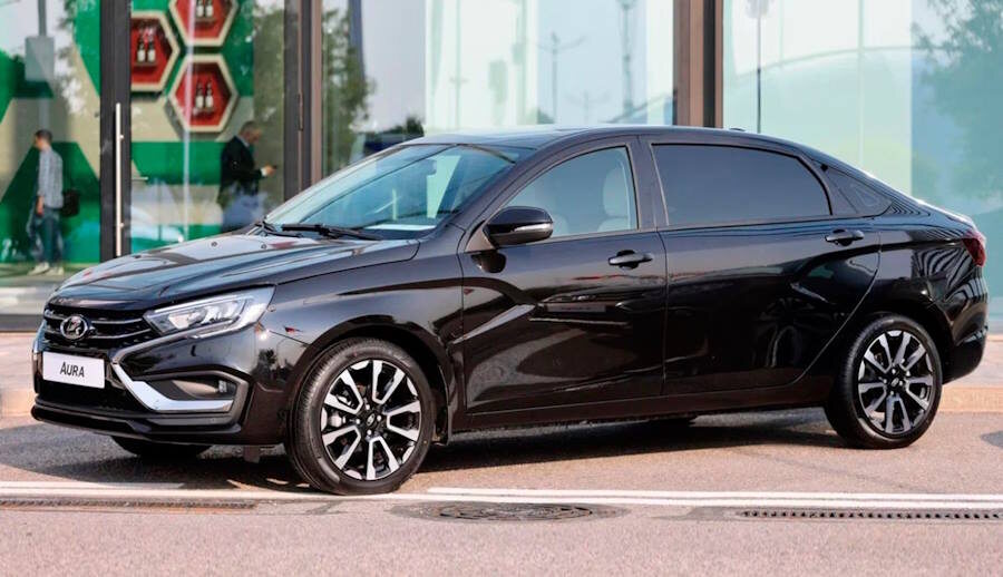 Седан «Лада Аура» 