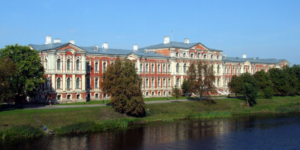 Митавский дворец - вотчина герцога Курляндского