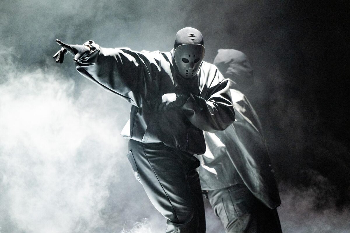 Scott Dudelson/Getty Images📷Канье Уэст и Ty Dolla $ign на концерте-презентации альбома Vultures 1. Инглвуд, Калифорния, 14 марта