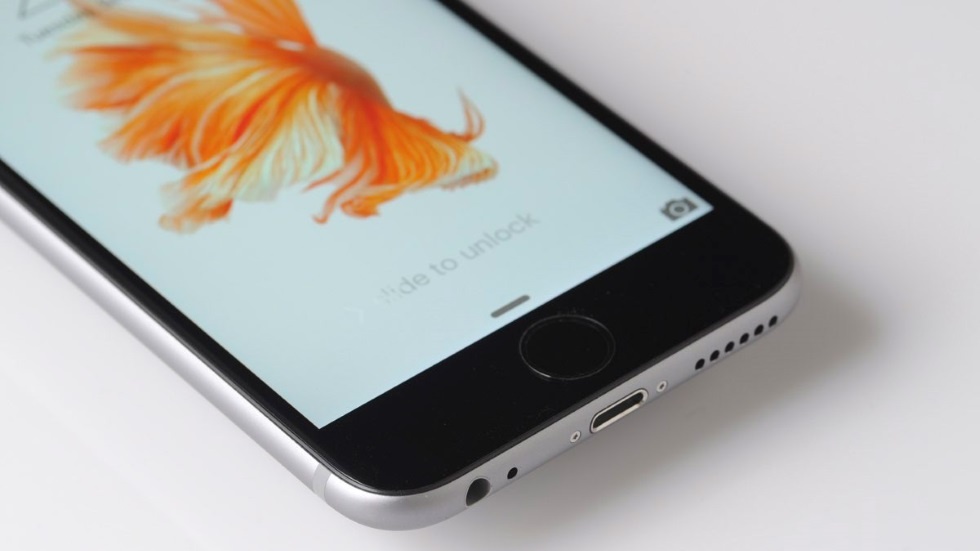 © Engadget Компания Apple работает над технологией, которая позволит пользователям iPhone общаться в группах без использования Wi-Fi или сотовой связи.