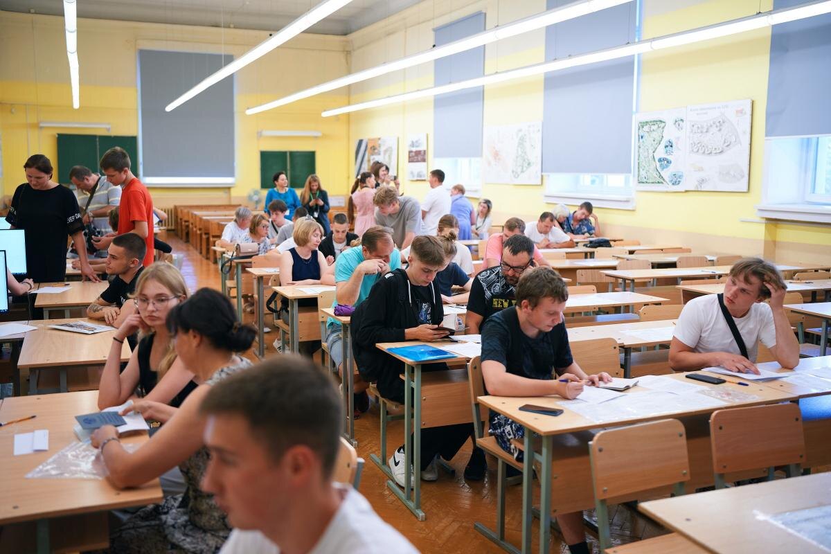    Узнали, как прошел первый день основного этапа подачи документов в БНТУ