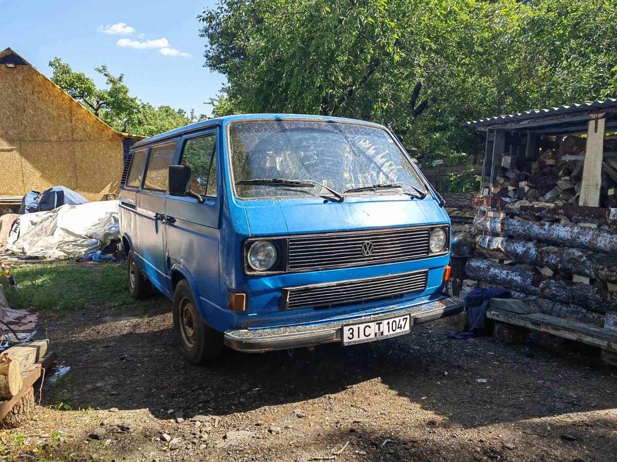 У старого хозяина.