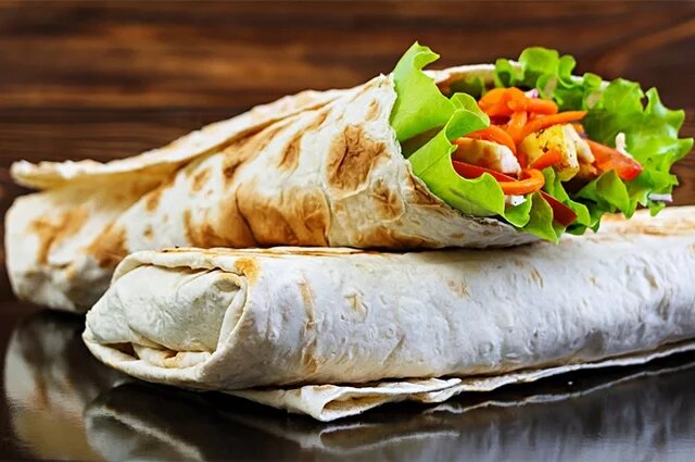    Почему в разных городах шаурма называется по-разному?