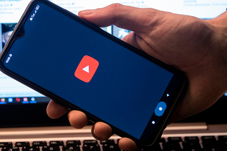    Вопрос блокировки YouTube, всплывающий последние несколько лет с завидной периодичностью, получил новую остроту.   
Фото: «БИЗНЕС Online»