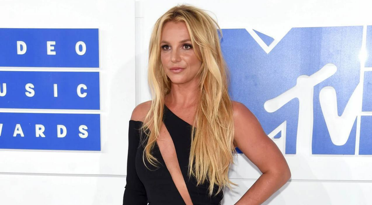 Бритни Спирс заявила об отказе от любовных связей с мужчинами