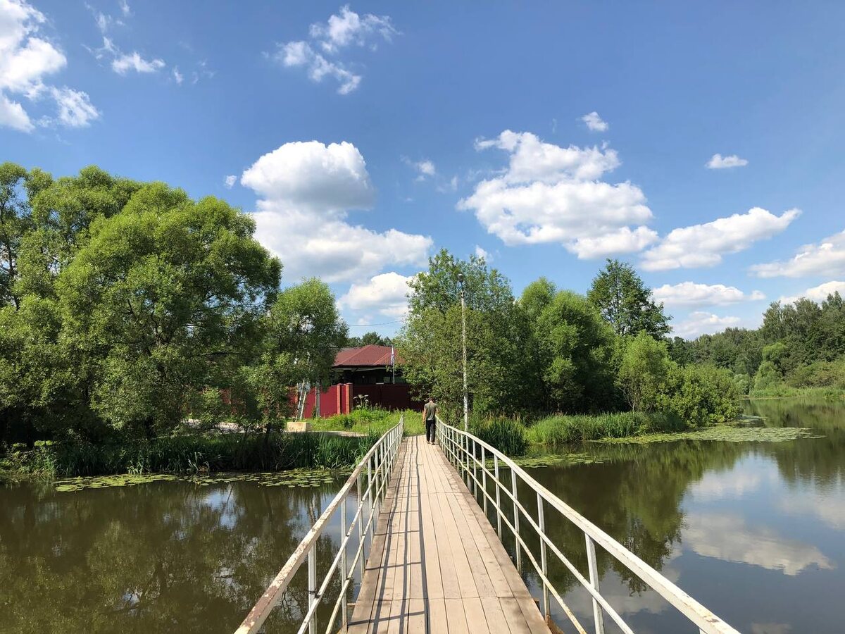 Мостик на Верхнем Голицынском пруде