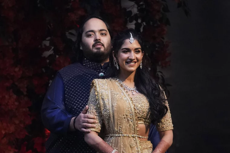 Свадьба Амбани и Мерчант закончится 14 июля. Фото: Rajanish Kakade/AP/TASS