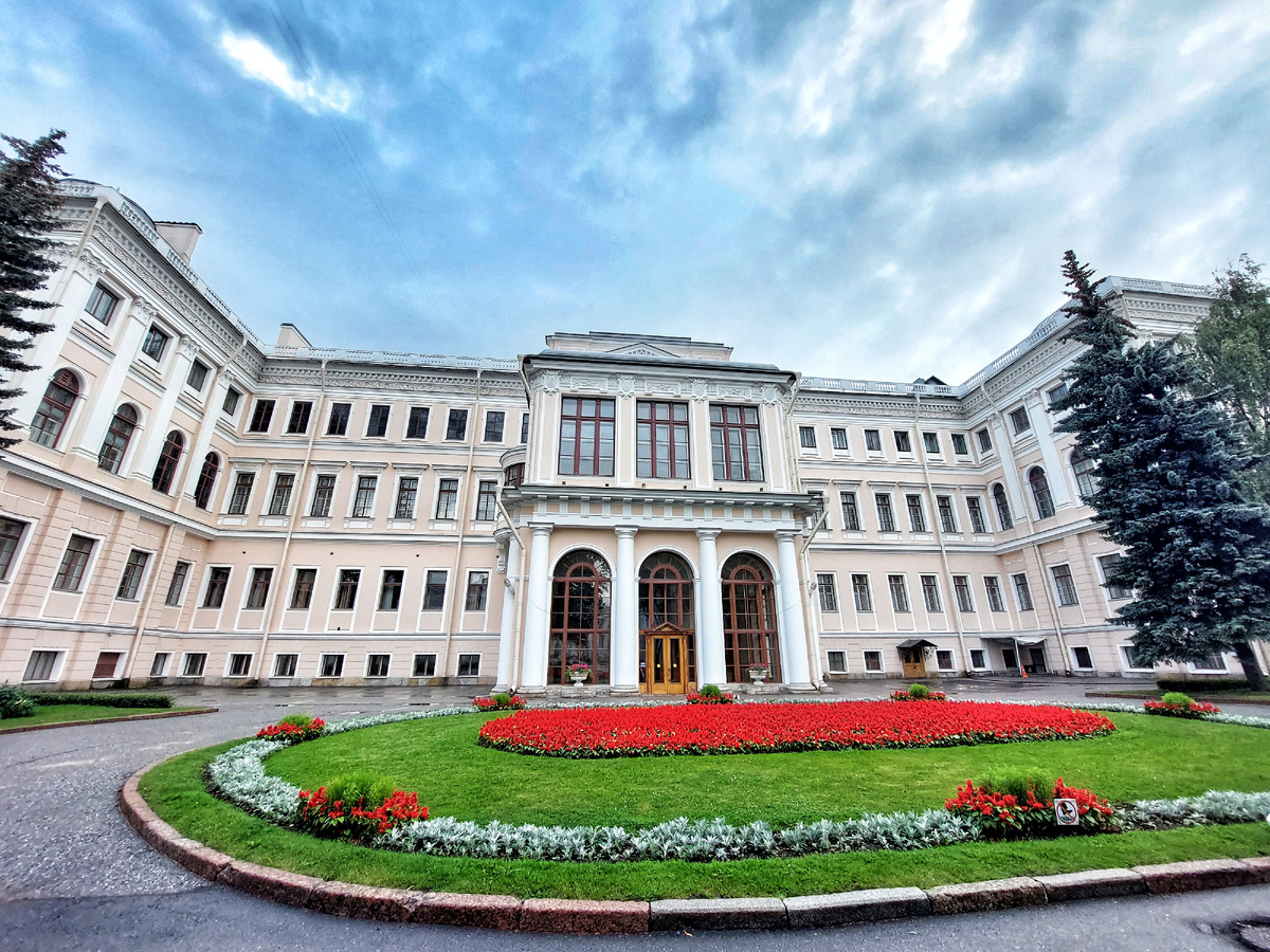 Аничков дворец в наши дни