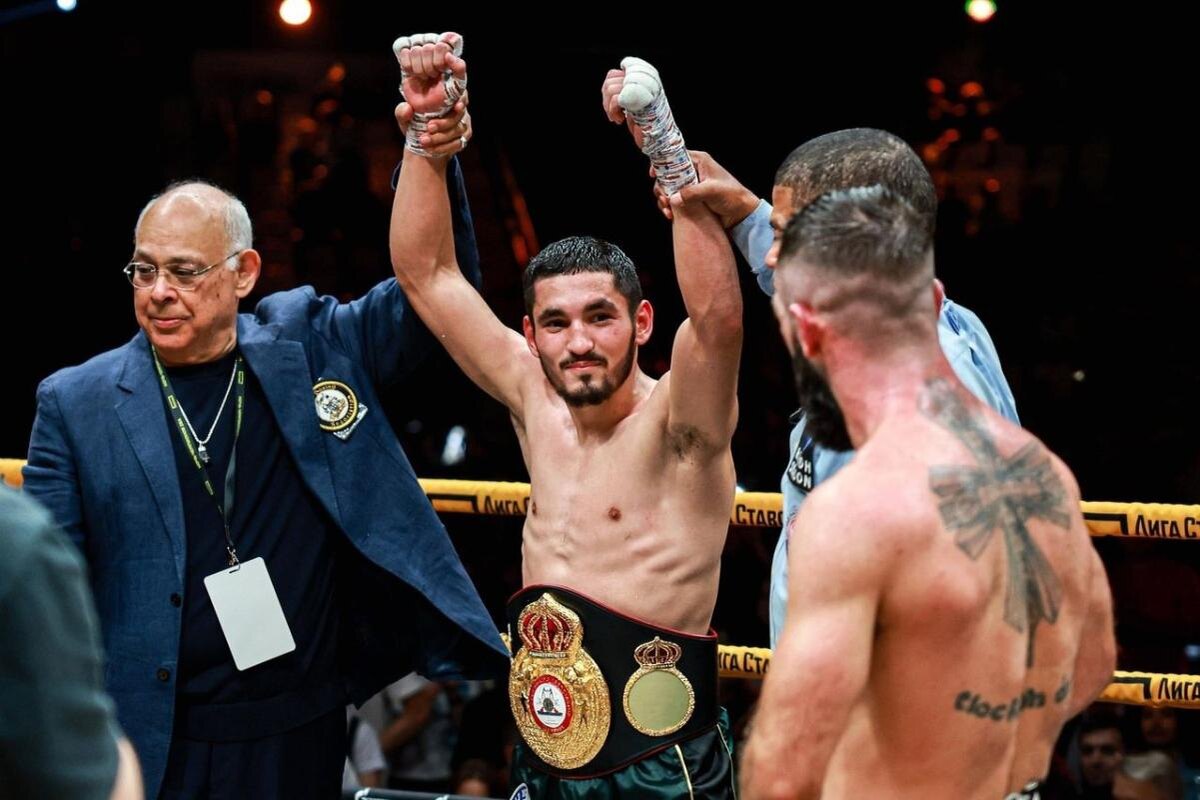    Югорчанин Альберт Батыргазиев завоевал чемпионский титул WBA