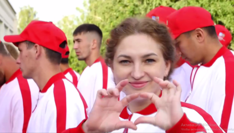    Денис Паслер поблагодарил спортсменов и организаторов сельских игр «Золотой колос» Марина Шарт