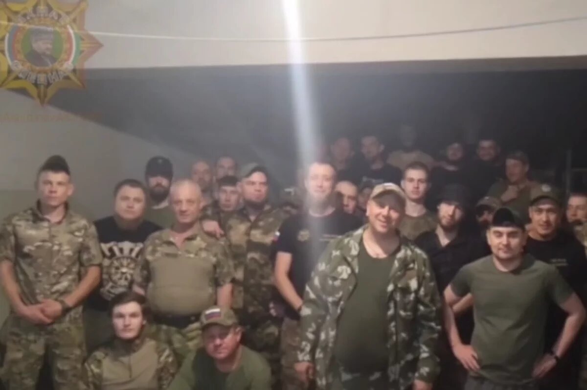    Бойцы чеченского спецназа «Ахмат» возвращаются домой, отслужив контракт