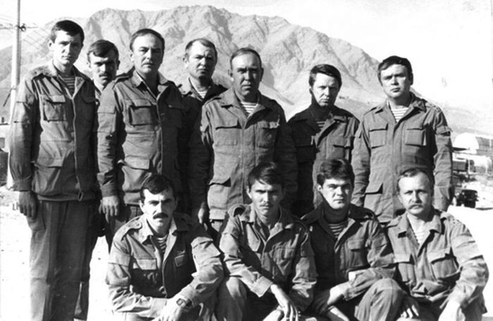 С офицерами управления вооружения 40-й армии, Афганистан.