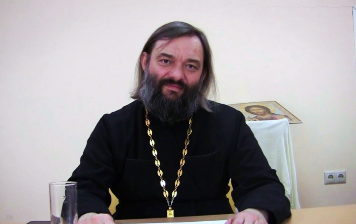 Валерий Сосковец — протоиерей, настоятель Введенского храма (г. Кашира Московской области), благочинный церквей Каширского округа.