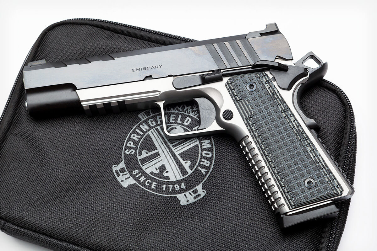 Новый пистолет Springfield Armory Emissary калибра .45 ACP – это современная интерпретация классической модели 1911. В нём гармонично сочетаются старинные и новейшие конструкторские решения.