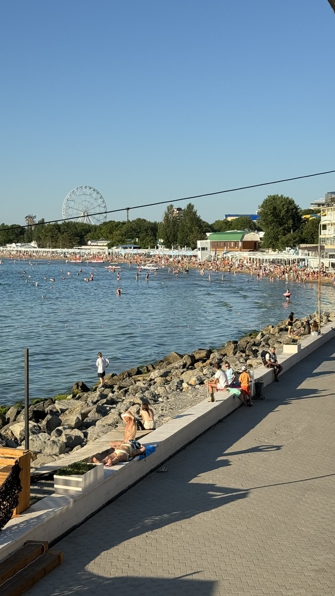 Ну…как бы… пляжи Анапы далеки от идеала 