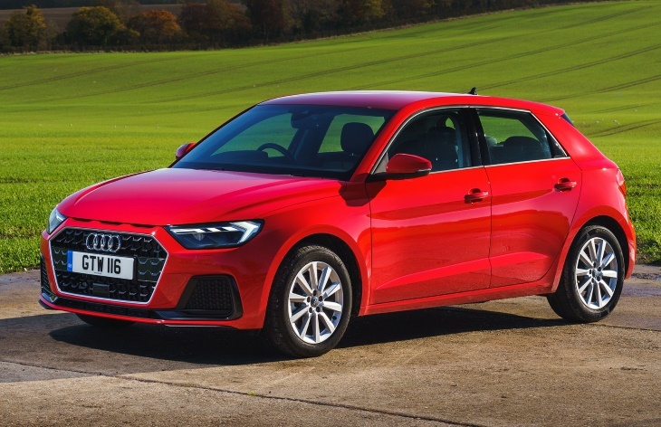 AUDI A1 второе поколение 2018 год