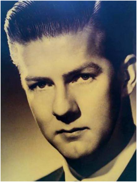 Барри Джеймс Айлз 
Источник: https://www.magiminiland.org/Days/DaysNovc.html
